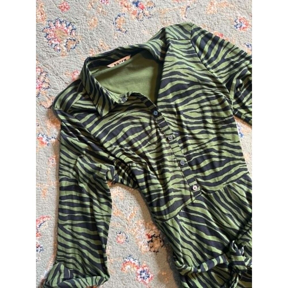 Boden Laura Jersey Midi Shirt Dress in Striking Green & Black Animal Stripe, 10L - Picture 3 of 5